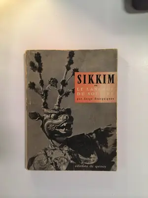 Sikkim ou Le Langage du Sourire by Serge Bourguignon