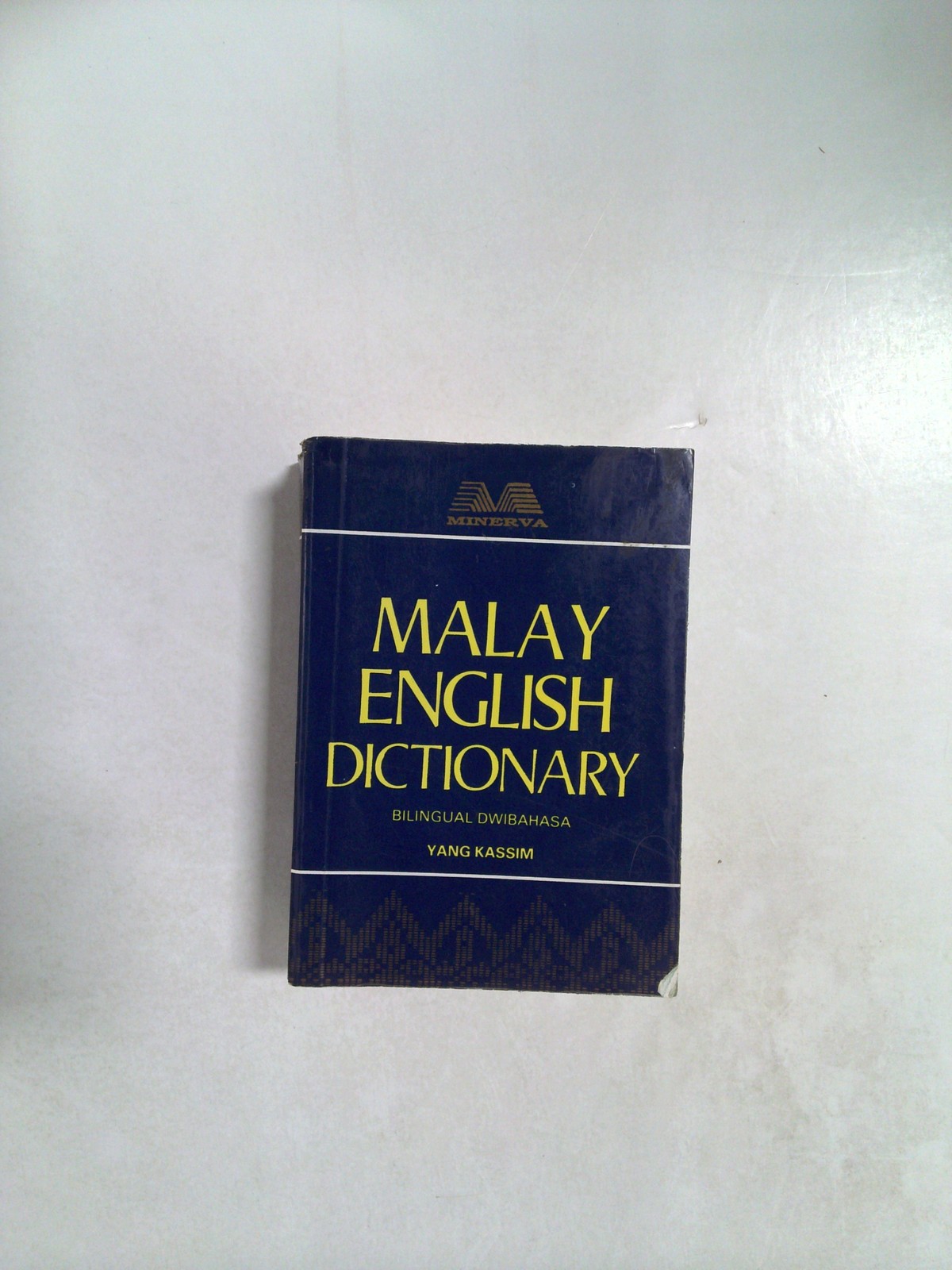 Malay English Dictionary: Bilingual Dwibahasa by Yang Kassim
