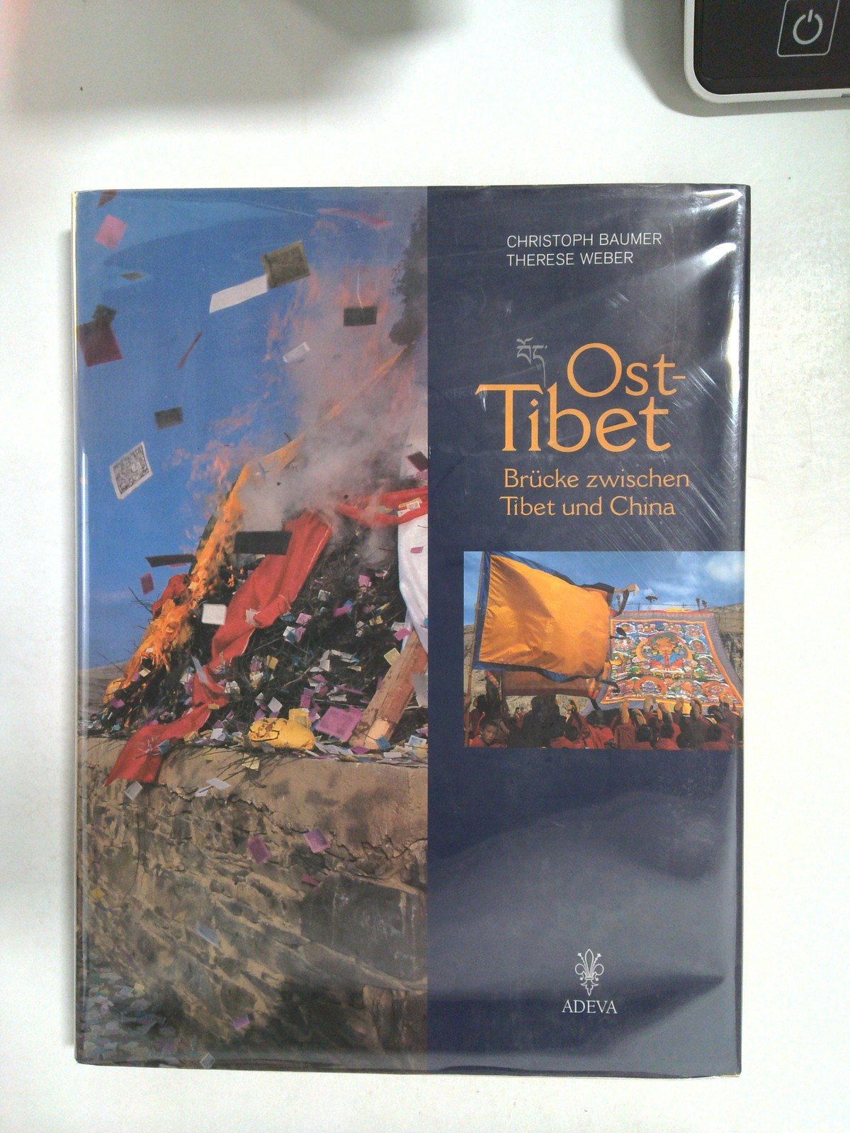 Ost-Tibet: Brücke zwischen Tibet und China by Christoph Baumer and Therese Weber