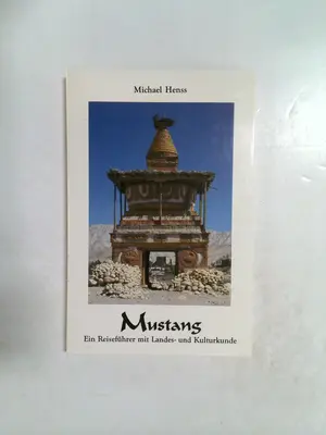 Mustang, tibetisches Königreich im hohen Norden Nepals by Michael Henss