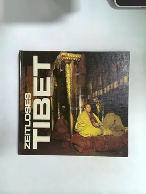 ZEITLOSES TIBET by Jörg-Peter Maurer