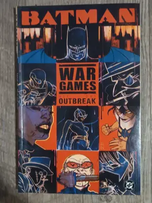 DC Comics BATMAN:WAR GAMES OUTBREAK ACT ONE 2004