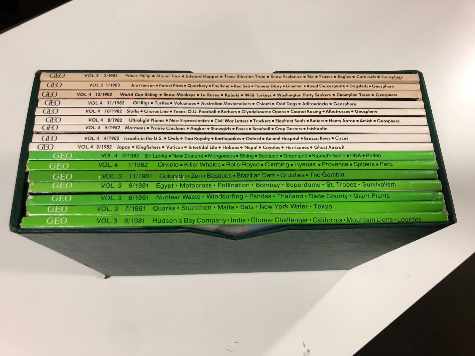 16 Issue GEO Magazine lot (1981-1983, Vols. 3-5)