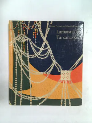 Lamaistische Tanzmasken by Werner Forman and Bjamba Rintschen